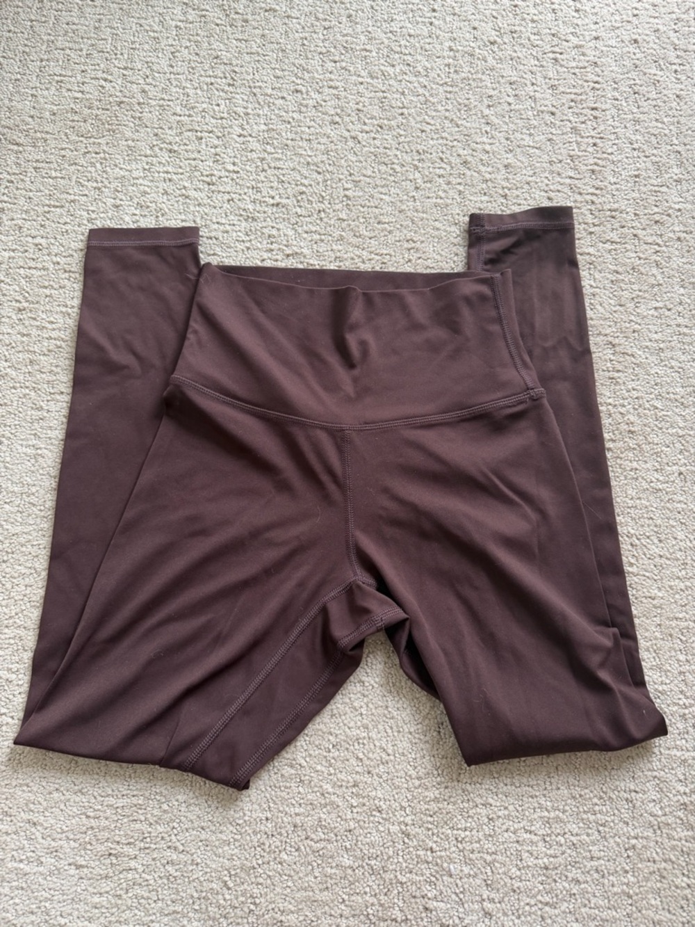 High-Waist Leggings in Deep Brown
